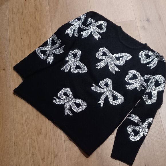 Vintage sweater with bows - Picture 1 of 4